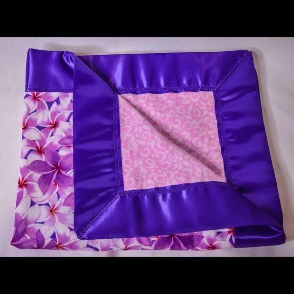 Handmade Aloha print cuddle blanket w/Mickey Mouse Embroidery - Picture 4 of 6